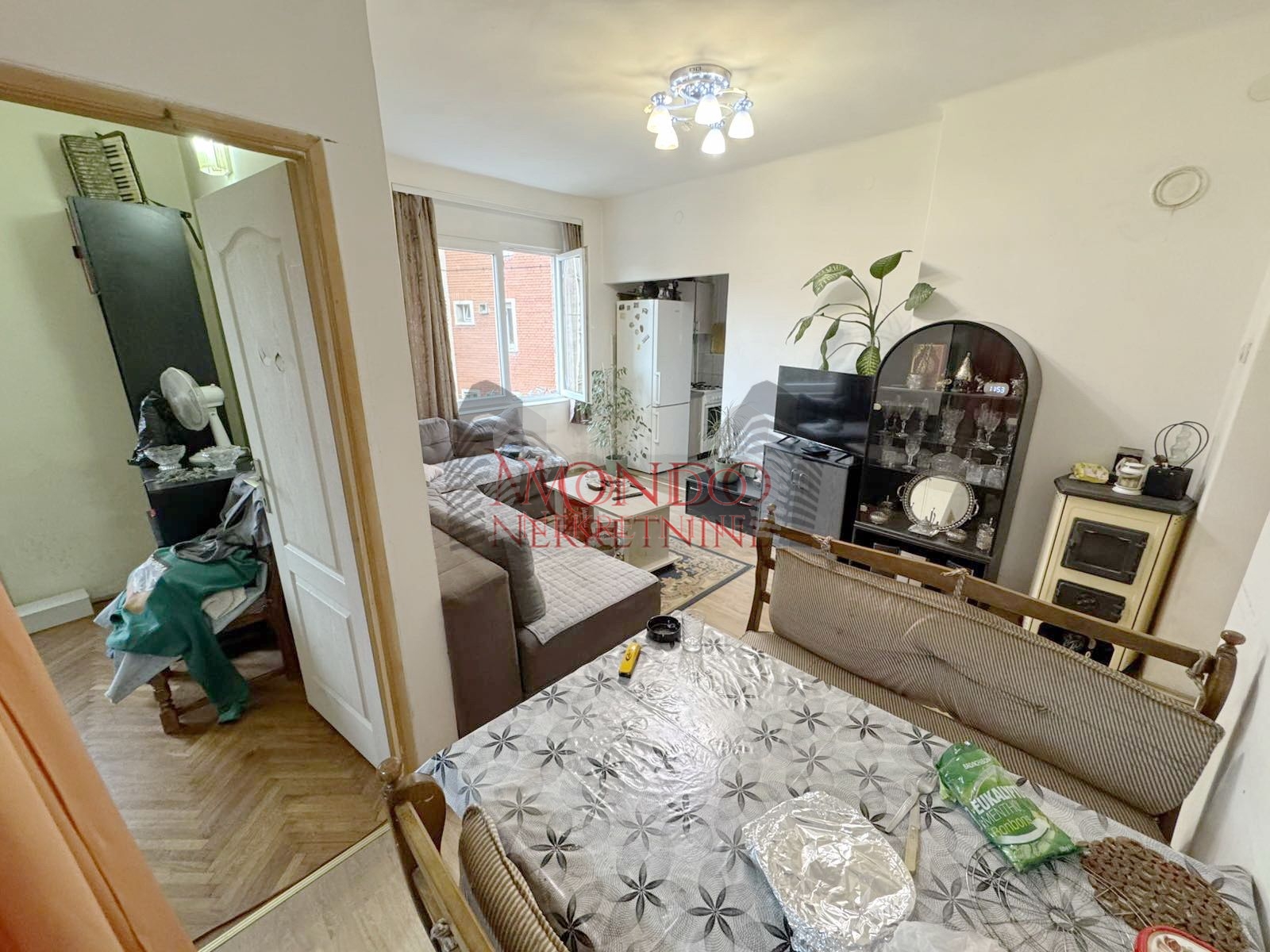 Dvoiposoban stan u blizini parka Cair i OS Ucitelj Tasa 5