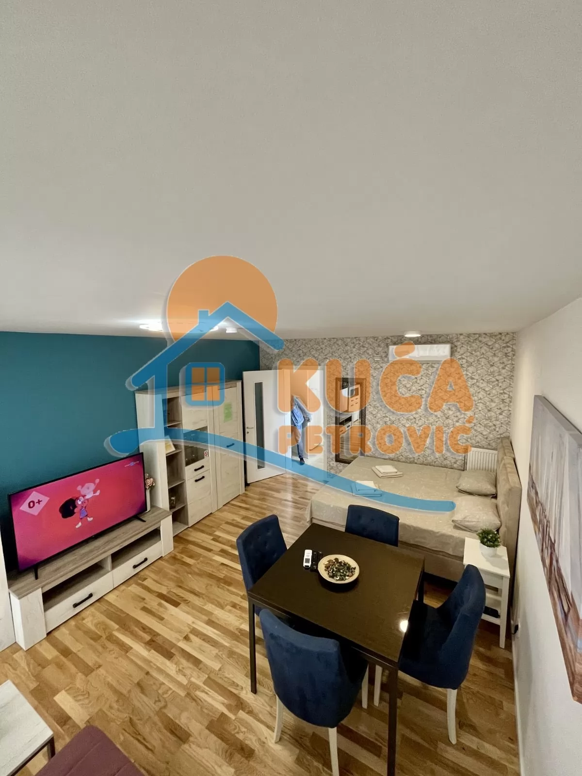 četvorosoban stan, 88 m2, Centar, Prvomajska ID: i-013733 1