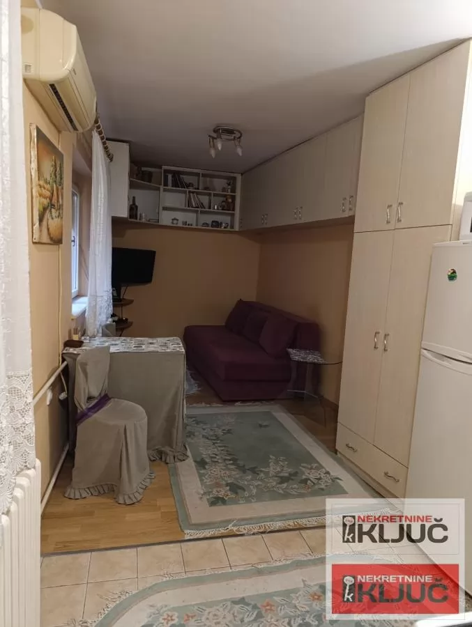 FUTOŠKA-useljiva garsonjera 3