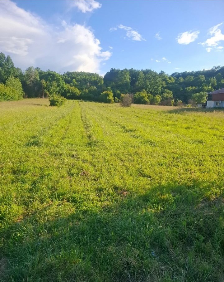 Prodajem plac Modrica Krusevac 2