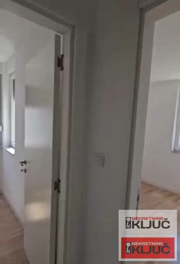 ALIBEGOVAC, 200m2, Četvorosoban-Penthouse sa Bazenom i Terasom, LUX i 2 parking mesta 11