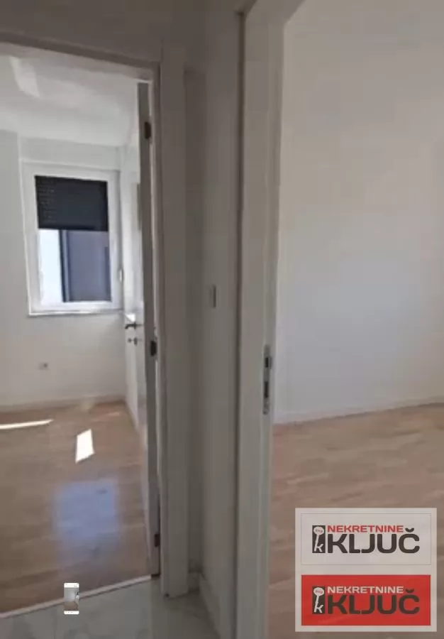 ALIBEGOVAC, 200m2, Četvorosoban-Penthouse sa Bazenom i Terasom, LUX i 2 parking mesta 12