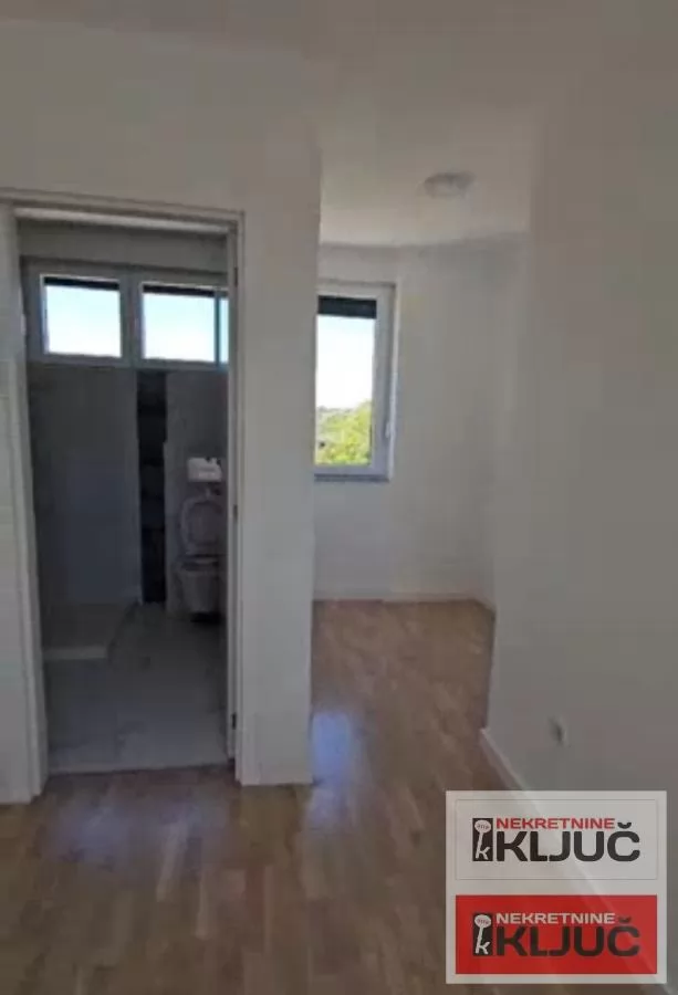 ALIBEGOVAC, 200m2, Četvorosoban-Penthouse sa Bazenom i Terasom, LUX i 2 parking mesta 13