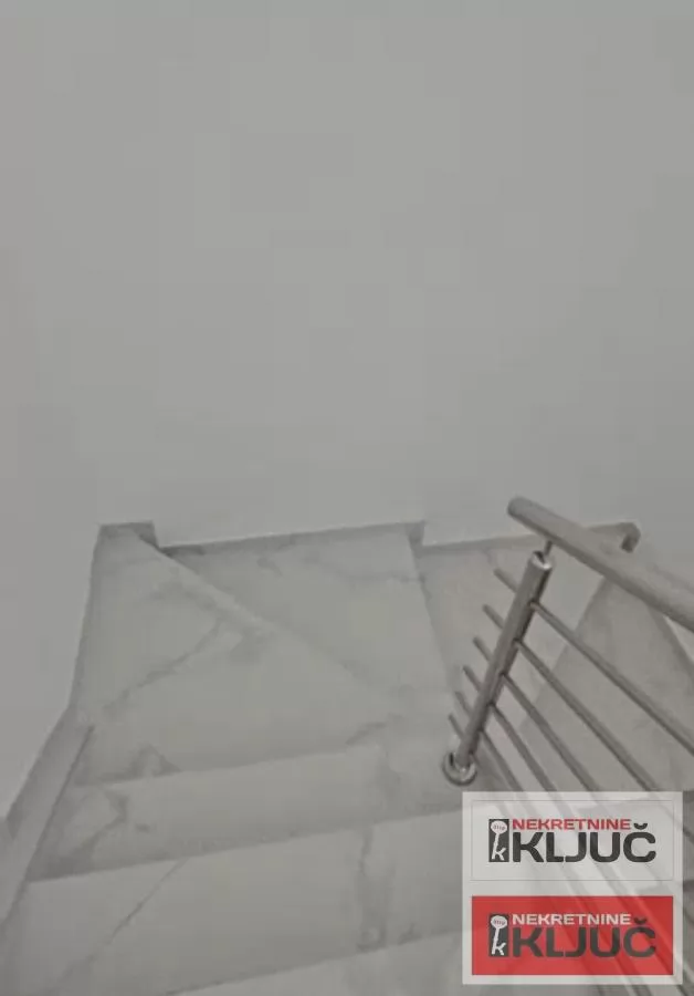 ALIBEGOVAC, 200m2, Četvorosoban-Penthouse sa Bazenom i Terasom, LUX i 2 parking mesta 16