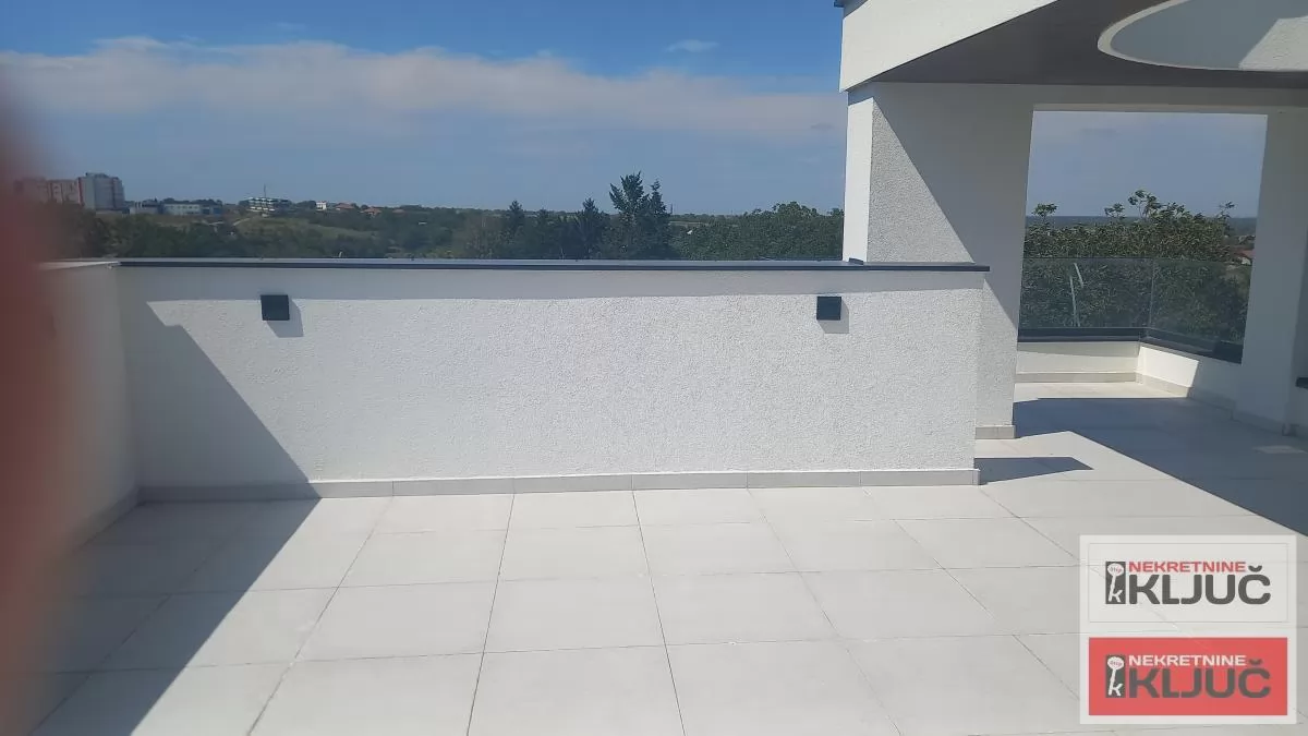 ALIBEGOVAC, 200m2, Četvorosoban-Penthouse sa Bazenom i Terasom, LUX i 2 parking mesta 19