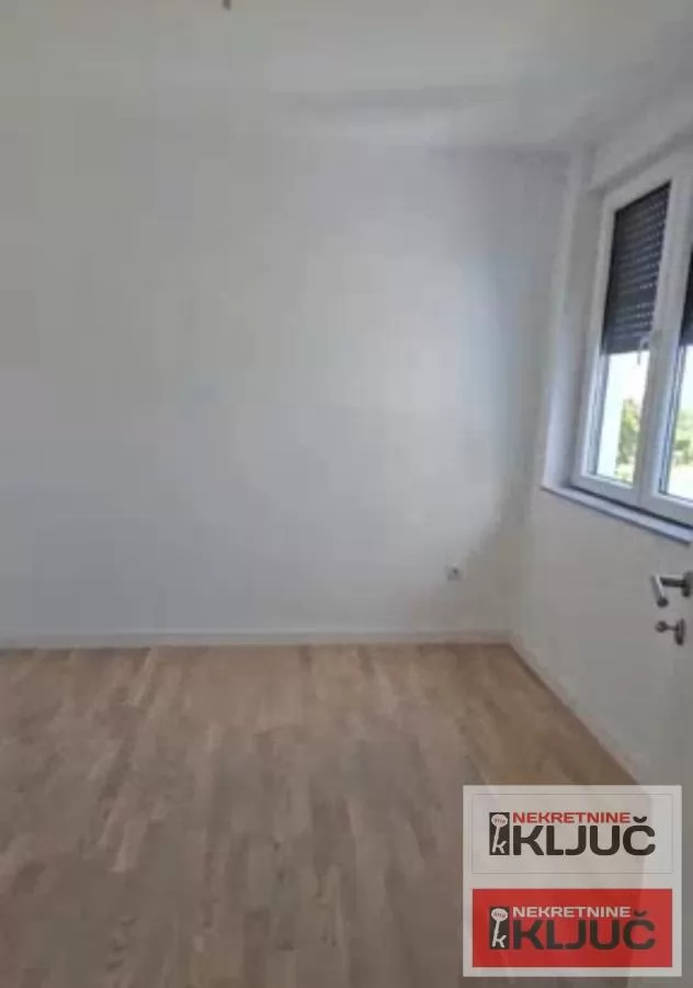 ALIBEGOVAC, 200m2, Četvorosoban-Penthouse sa Bazenom i Terasom, LUX i 2 parking mesta 8