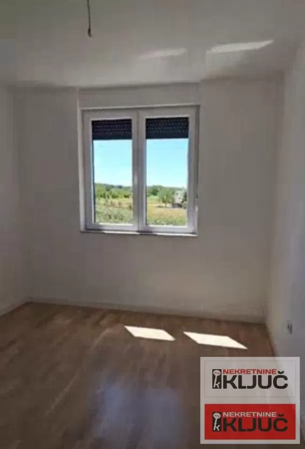ALIBEGOVAC, 200m2, Četvorosoban-Penthouse sa Bazenom i Terasom, LUX i 2 parking mesta 9