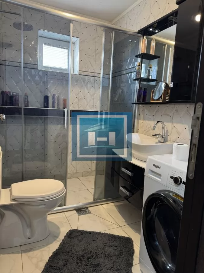 LUKSUZNO OPREMLJEN STAN BLIZU CENTRA 10