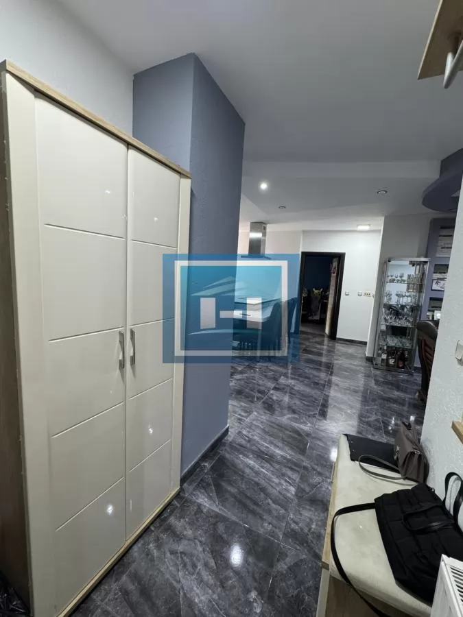 LUKSUZNO OPREMLJEN STAN BLIZU CENTRA 11