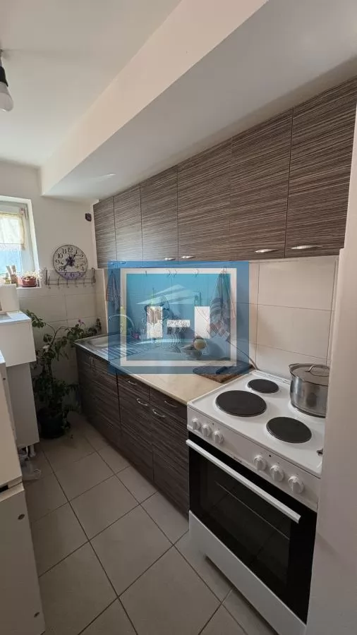 Stan na 1,5 km od centra – mir, komfor i savršena pozicija! 3