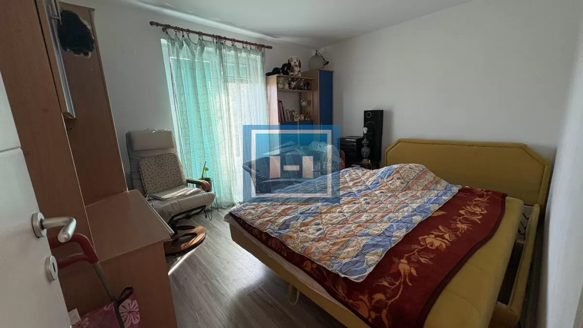 Stan na 1,5 km od centra – mir, komfor i savršena pozicija! 4