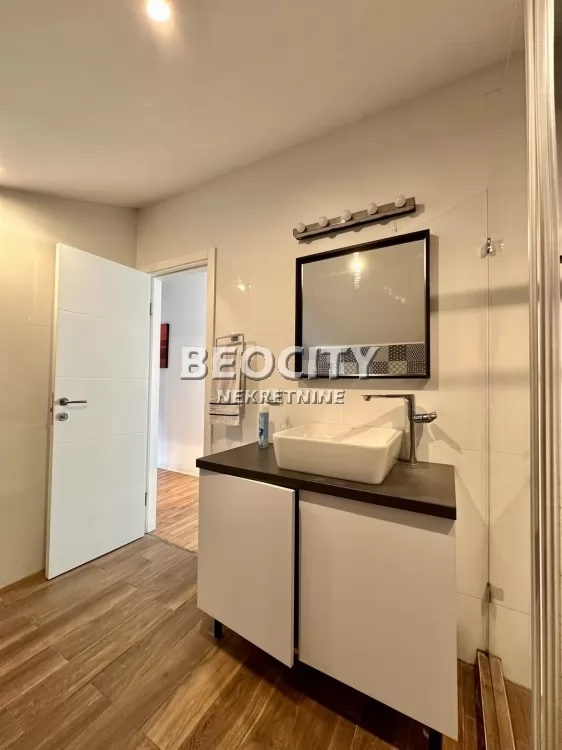 Stan, 172 m2, Studentski trg, Višnjićeva ID: 93207 18