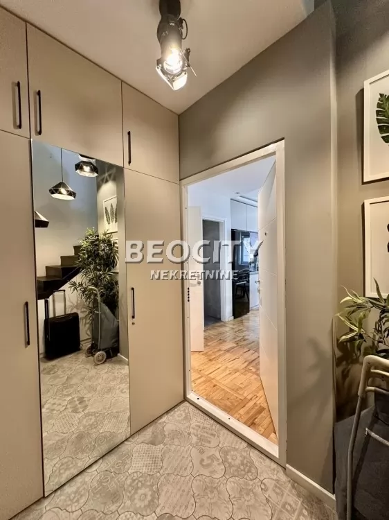 Stan, 172 m2, Studentski trg, Višnjićeva ID: 93207 9