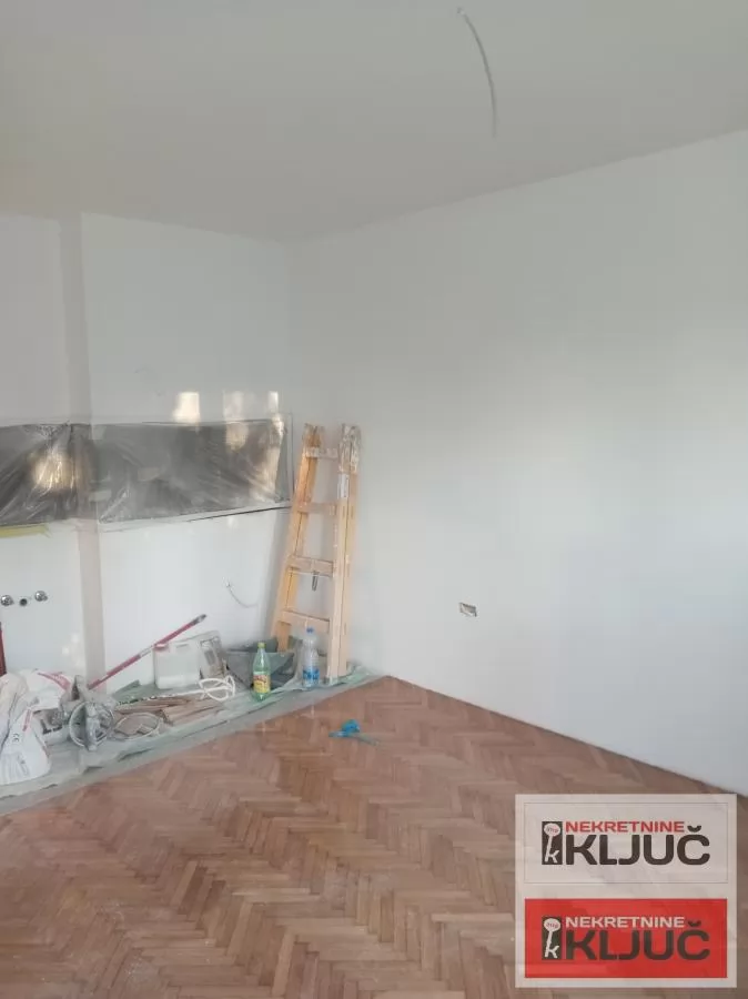 DETELINARA, 51m2, Dvoiposoban, Renoviran, Useljiv 3