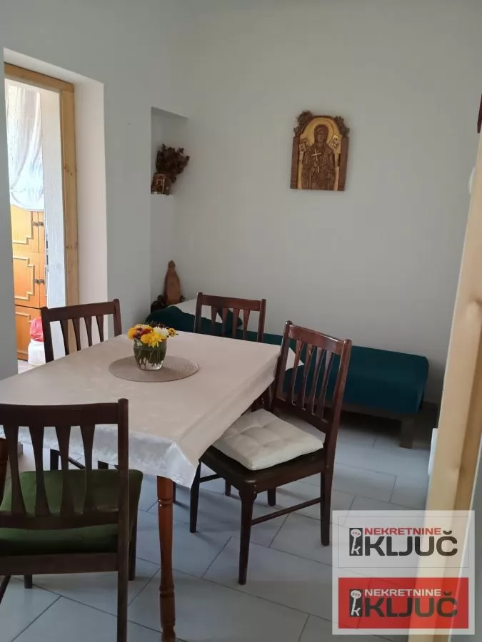 KEJ, 63m2, Dvoiposoban + podrum 22m2, Renoviran 3