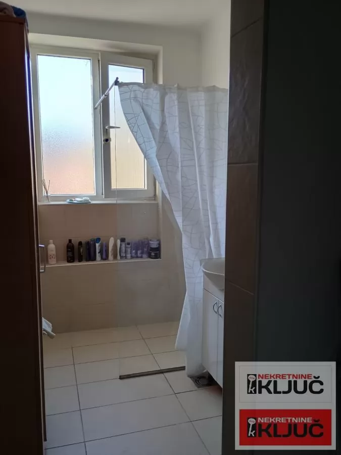 KEJ, 63m2, Dvoiposoban + podrum 22m2, Renoviran 5