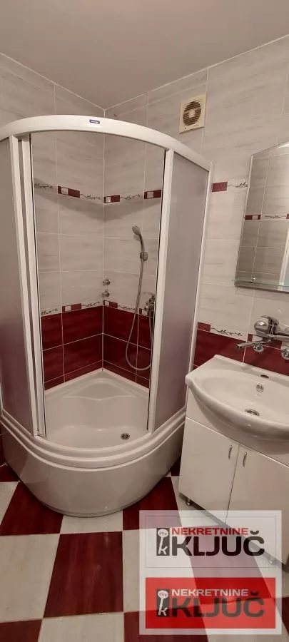 LIMAN III-PRAZAN DVOSOBAN STAN 6