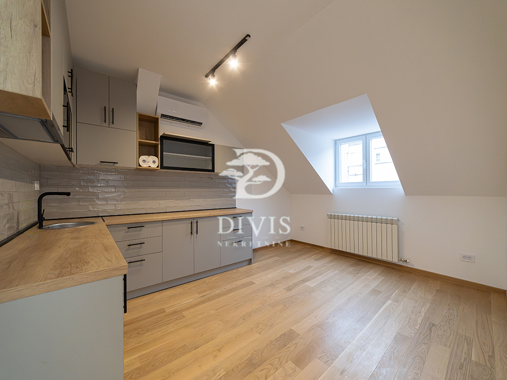 Renoviran 4 5 stan u ulici Kraljice Natalije 131m2 4