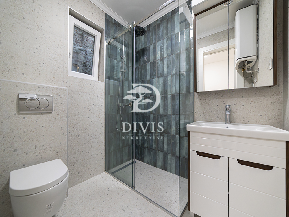 Renoviran 4 5 stan u ulici Kraljice Natalije 131m2 5