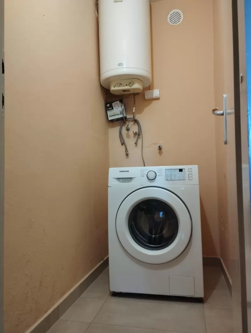 Stan,NOVI SAD,BULEVAR,kv: 51, € 500, ID: 9101895 14