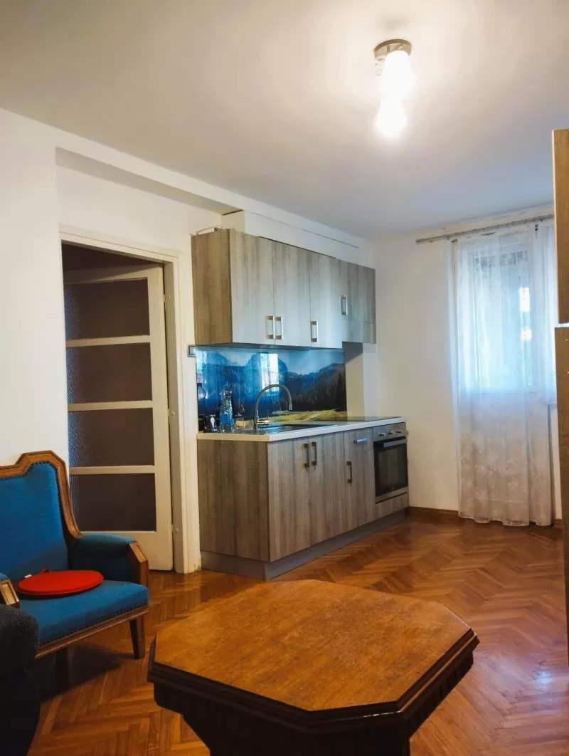 Stan,NOVI SAD,BULEVAR,kv: 51, € 500, ID: 9101895 5