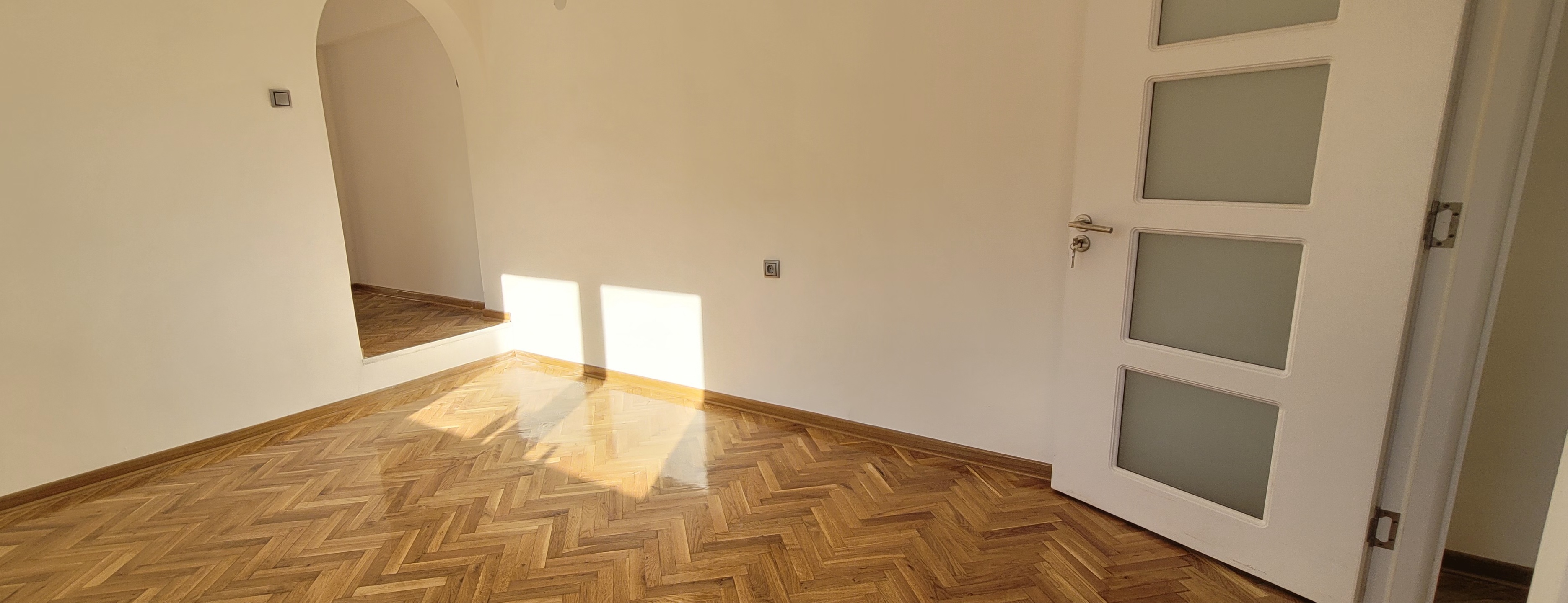 Renoviran Ljuba Vuckovic  Saobraćajni fakultet  2 5 dvoiposoban  60 m² 4