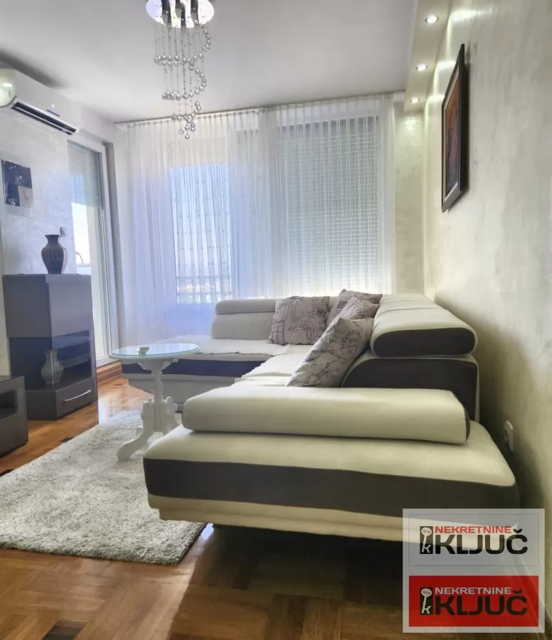 BULEVAR PATRIJARHA PAVLA IZDAJE SE TROIPOSOBAN MODERNO OPREMLJEN STAN SA GARAŽNIM MESTOM 2