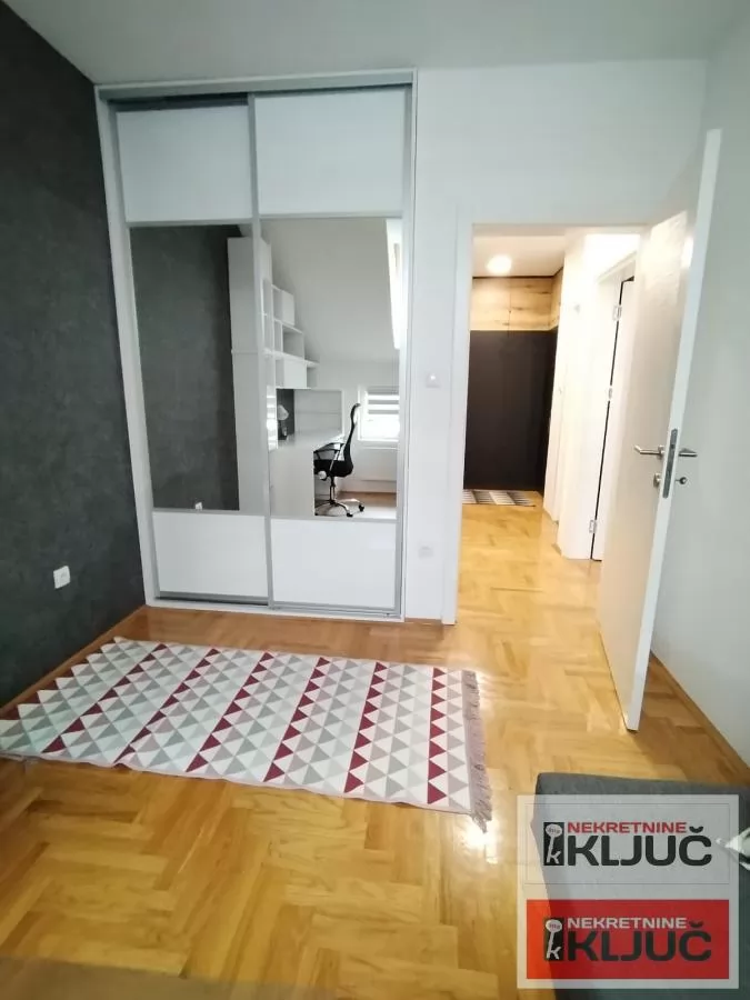 BULEVAR PATRIJARHA PAVLA IZDAJE SE TROSOBAN MODERNO OPREMLJEN STAN 8