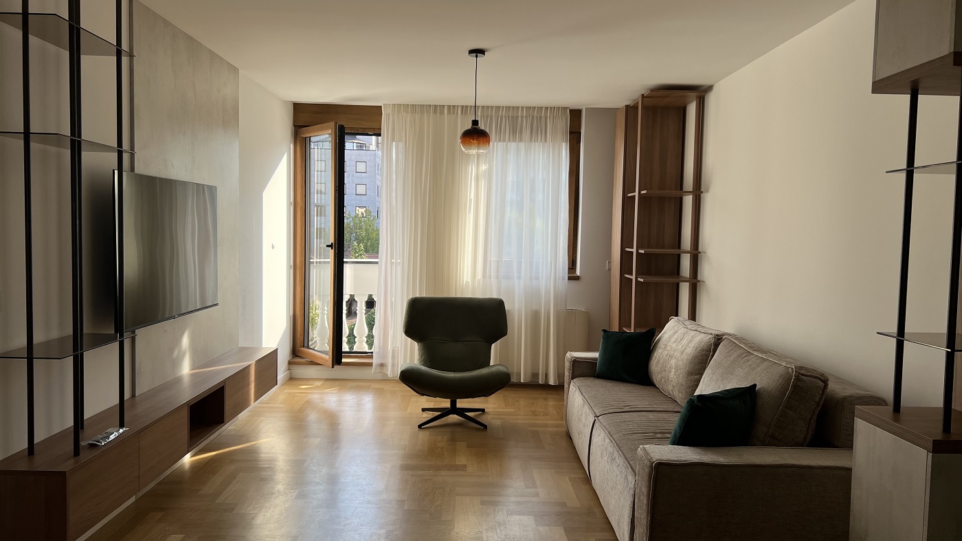 Izdajemo odličan 3 0 stan na Dorćolu  77m2 parking 1