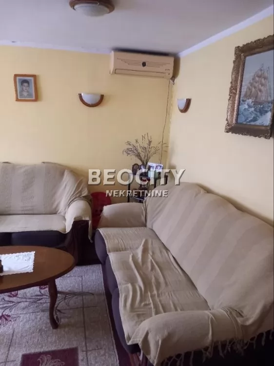 Kuća, 160 m2, Ugrinovci, Grobljanska ID: 125802 3