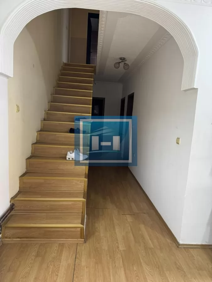 PRODAJE SE PROSTRANA KUĆA – MIRNA ULICA, BLIZINA SVIH SADRŽAJA 5