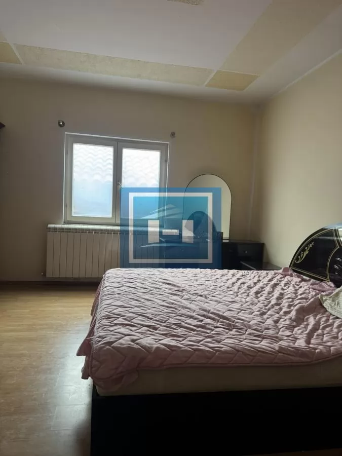 PRODAJE SE PROSTRANA KUĆA – MIRNA ULICA, BLIZINA SVIH SADRŽAJA 7