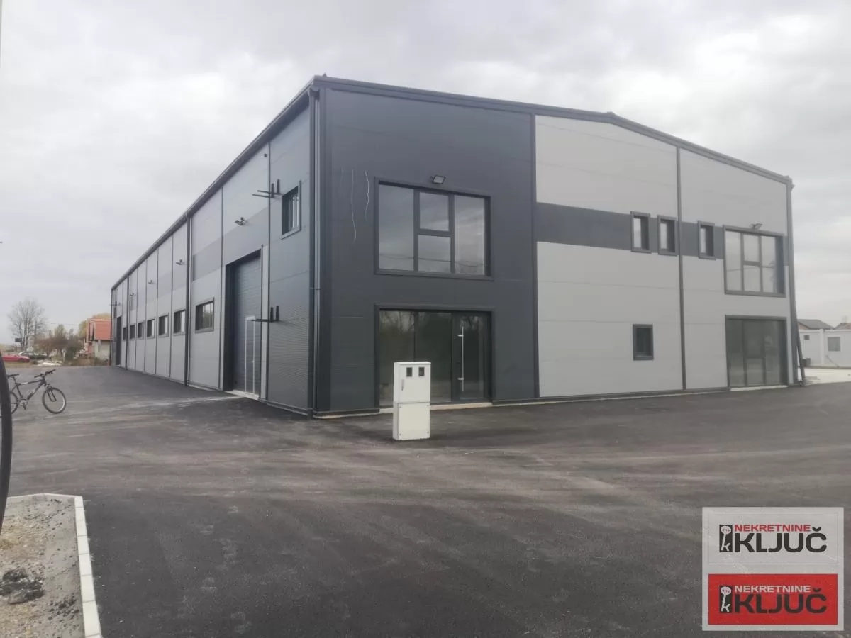 RUMENKA IZDAJE SE NOVA  VIŠENAMENSKA HALA 1