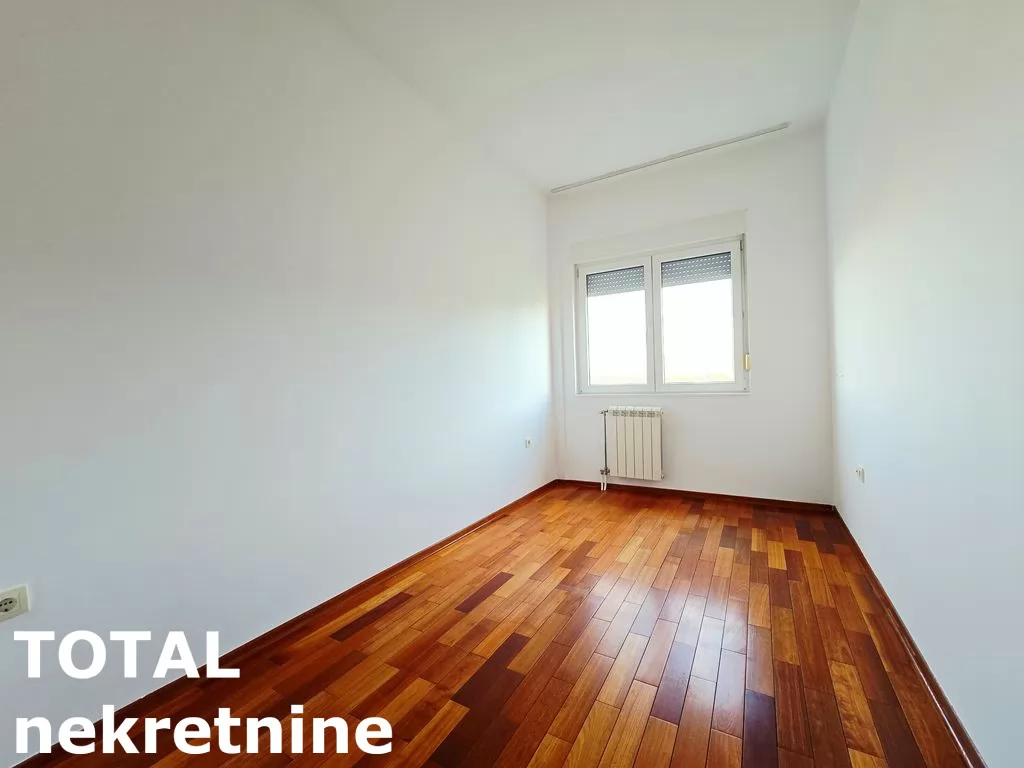 Stan,NOVI SAD,BULEVAR EVROPE,kv: 67.00, € 185000, ID: 1101782 9