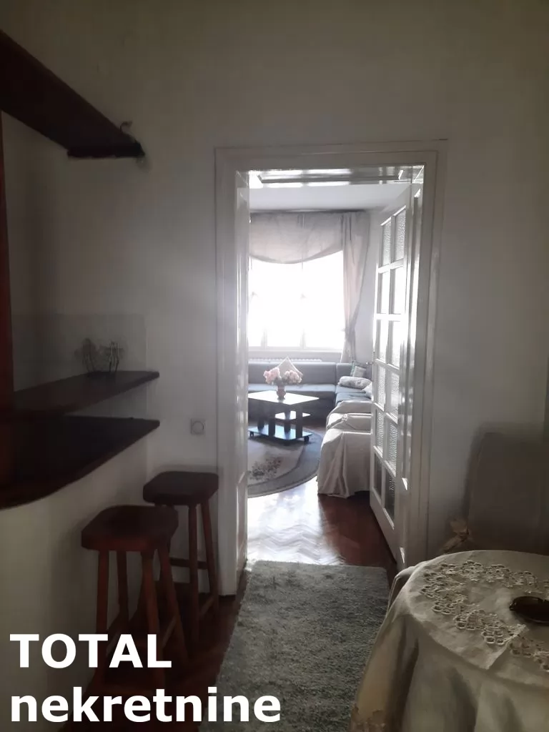 Stanovi,NOVI SAD,CENTAR,kv: 40.00, € 400, ID: 9189804 5