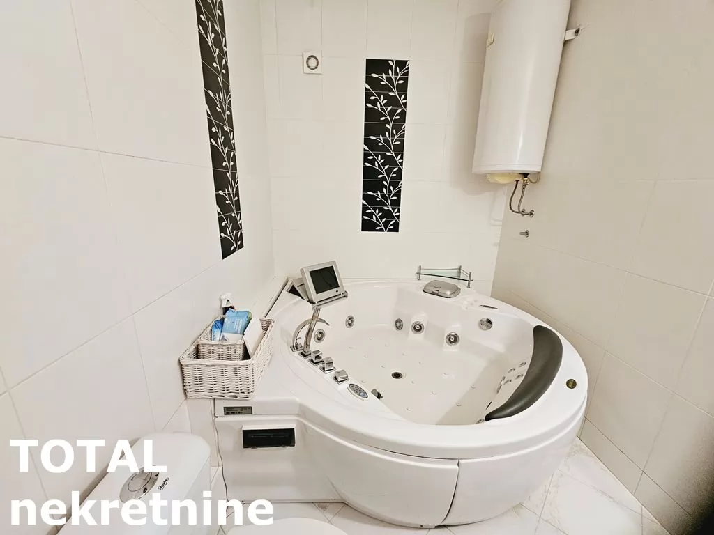 Stan,NOVI SAD,BULEVAR,kv: 134.00, € 299000, ID: 1097699 16