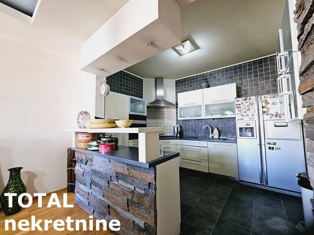 Stan,NOVI SAD,BULEVAR,kv: 134.00, € 299000, ID: 1097699 6