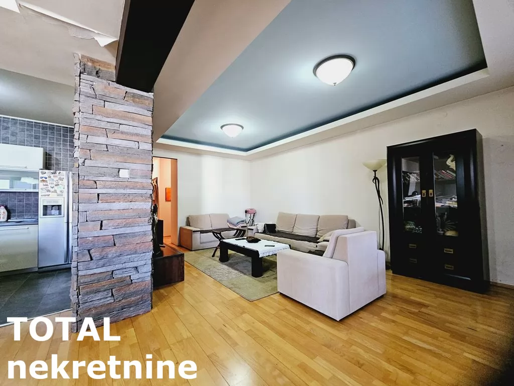 Stan,NOVI SAD,BULEVAR,kv: 134.00, € 299000, ID: 1097699 8