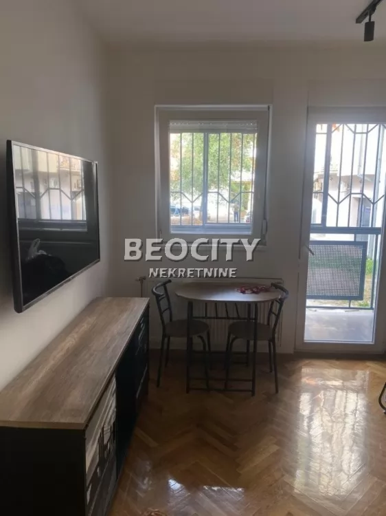 Dvosoban stan, 37 m2, Grbavica, Cara Dušana ID: 125844 2