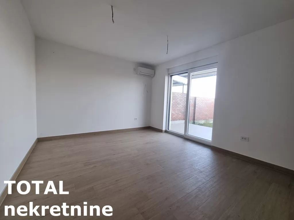 Kuca,PETROVARADIN,MISELUK,kv: 151.00, € 362400, ID: 3091503 1