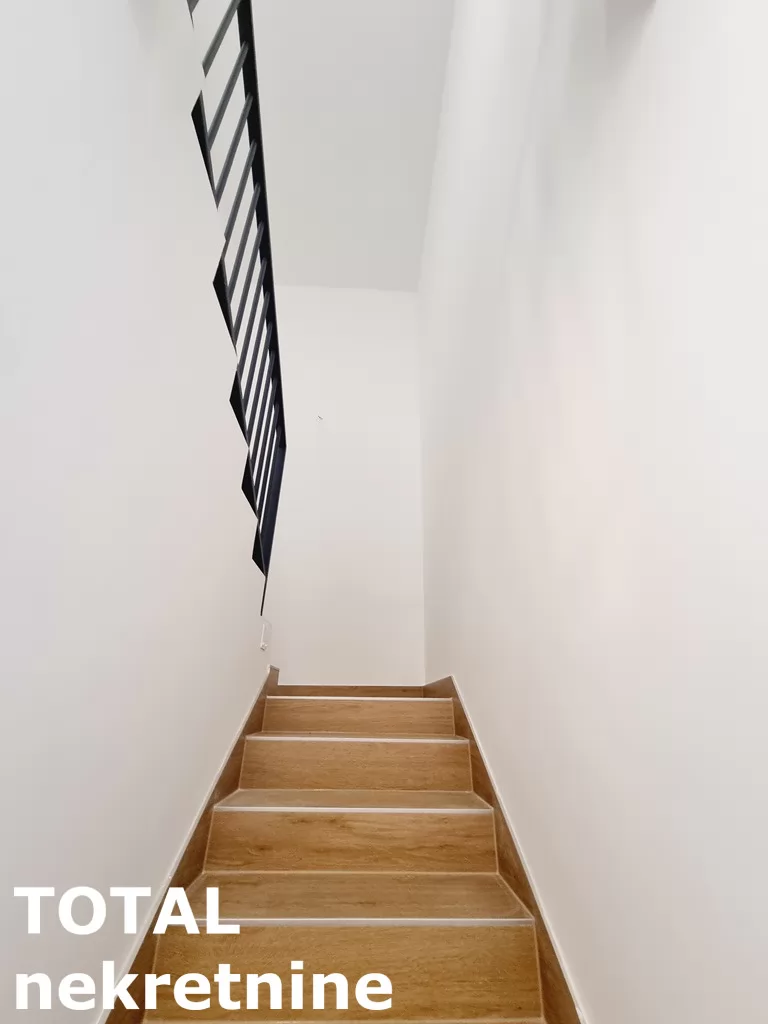 Kuca,PETROVARADIN,MISELUK,kv: 151.00, € 362400, ID: 3091503 12