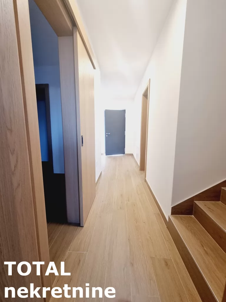 Kuca,PETROVARADIN,MISELUK,kv: 151.00, € 362400, ID: 3091503 8