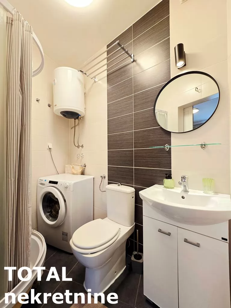 Stan,NOVI SAD,CENTAR,kv: 43.00, € 134200, ID: 1101801 13