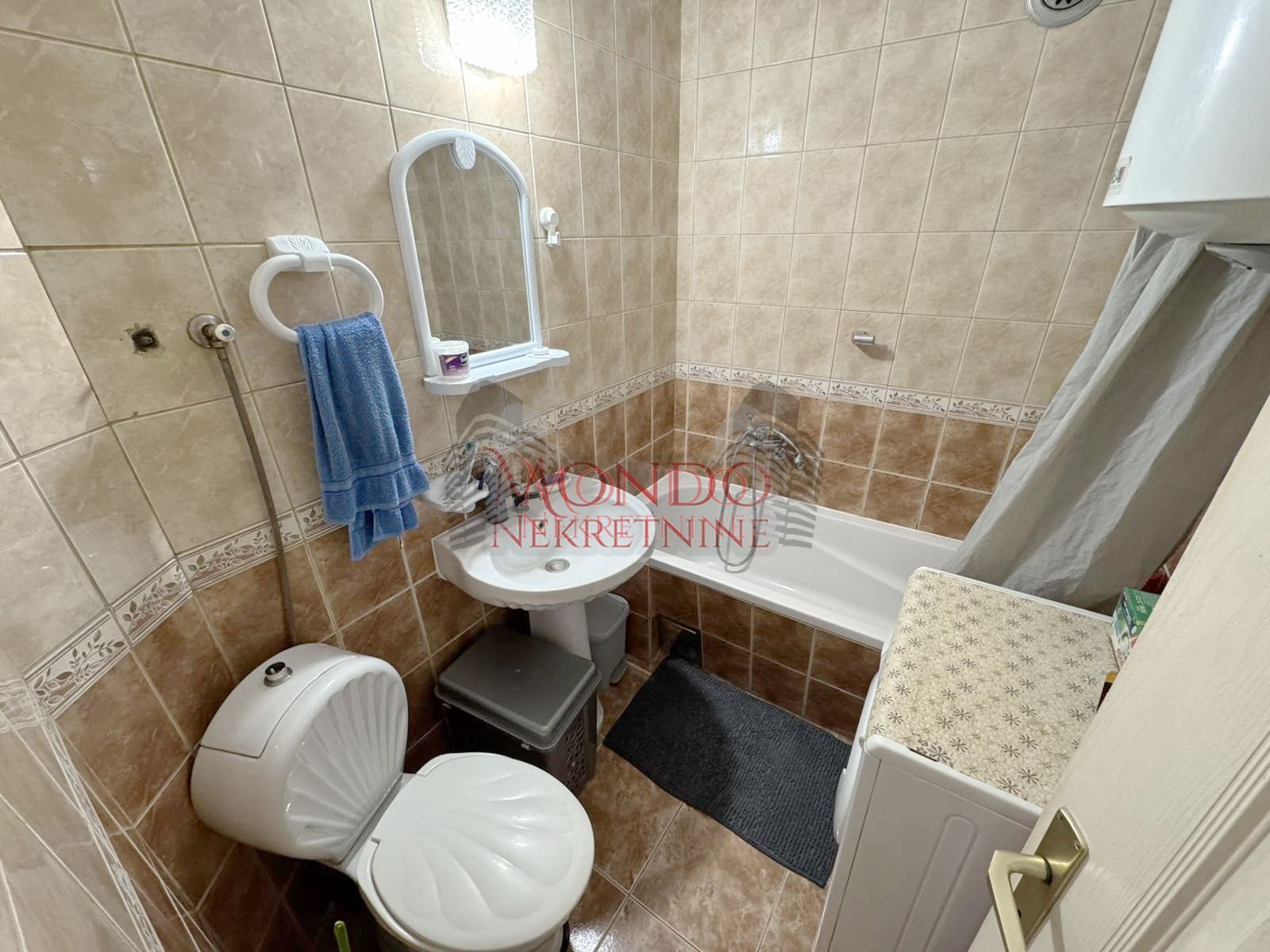 Garsonjera u blizini Pravnog fakulteta, novogradnja 8