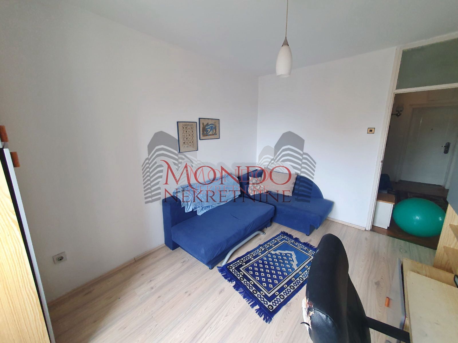 Trosoban stan kod Lutkarskog pozorišta 10