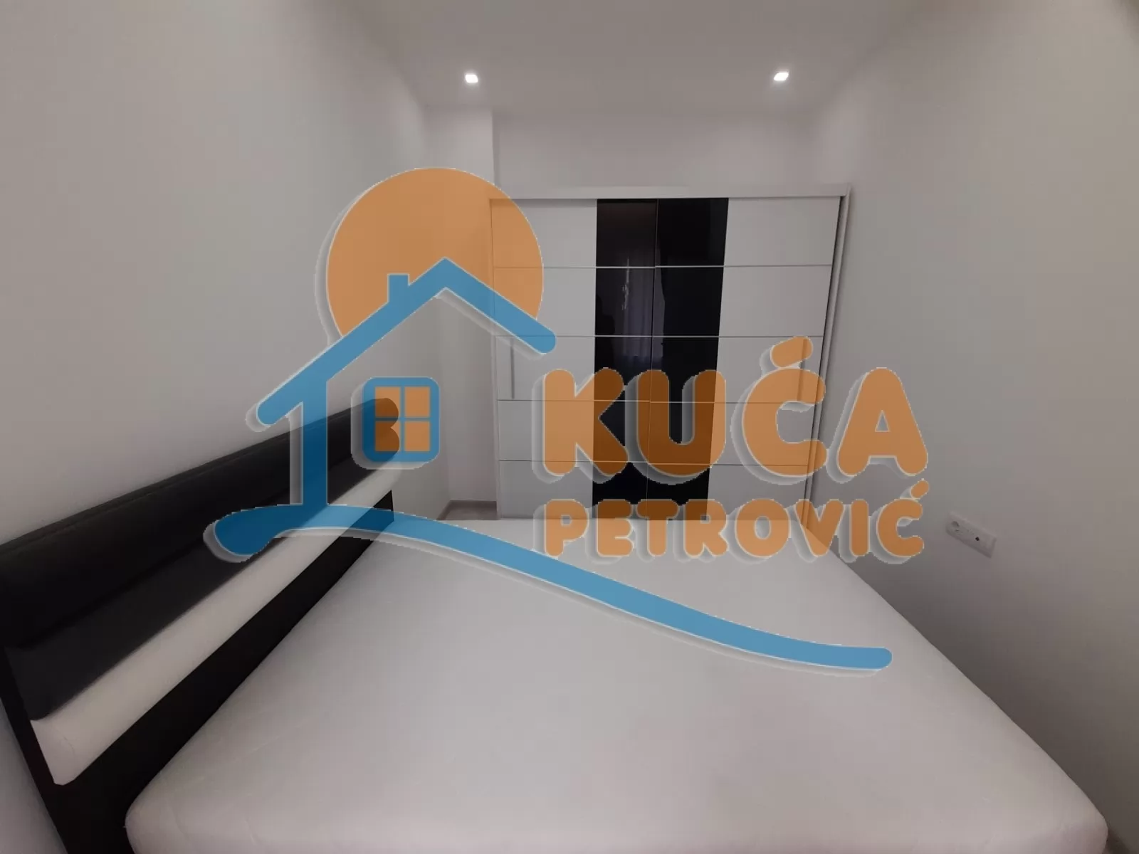 Trosoban stan, 85 m2, Centar, Generala Milojka Lešjanina ID: i-08099 10