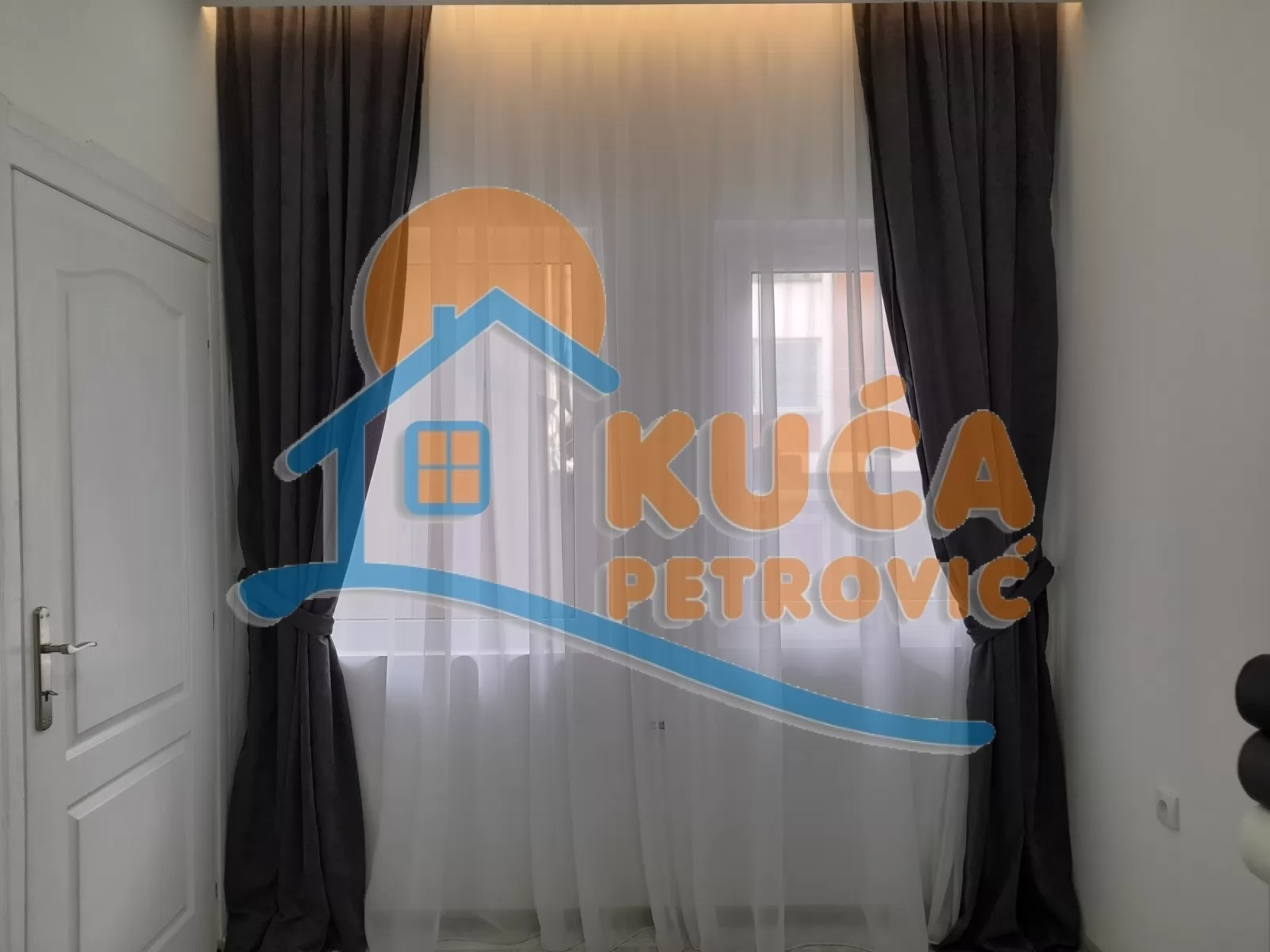 Trosoban stan, 85 m2, Centar, Generala Milojka Lešjanina ID: i-08099 12