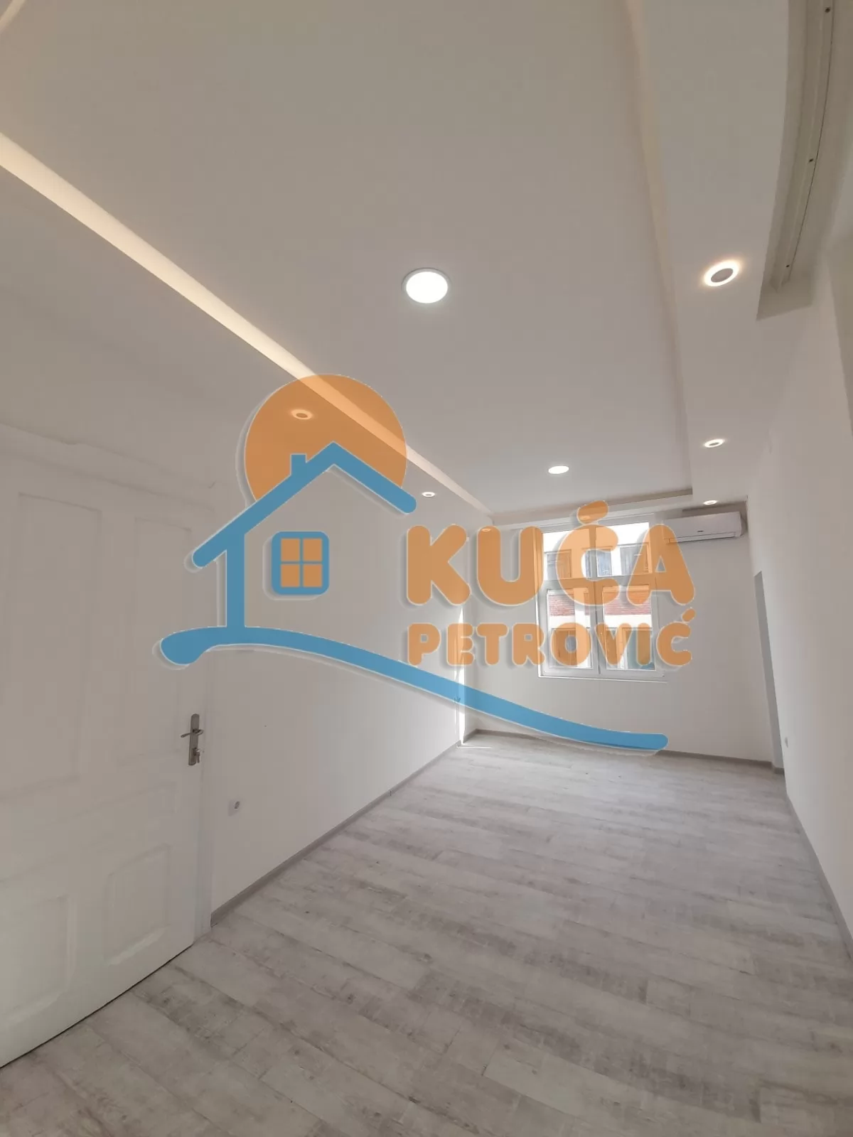 Trosoban stan, 85 m2, Centar, Generala Milojka Lešjanina ID: i-08099 16