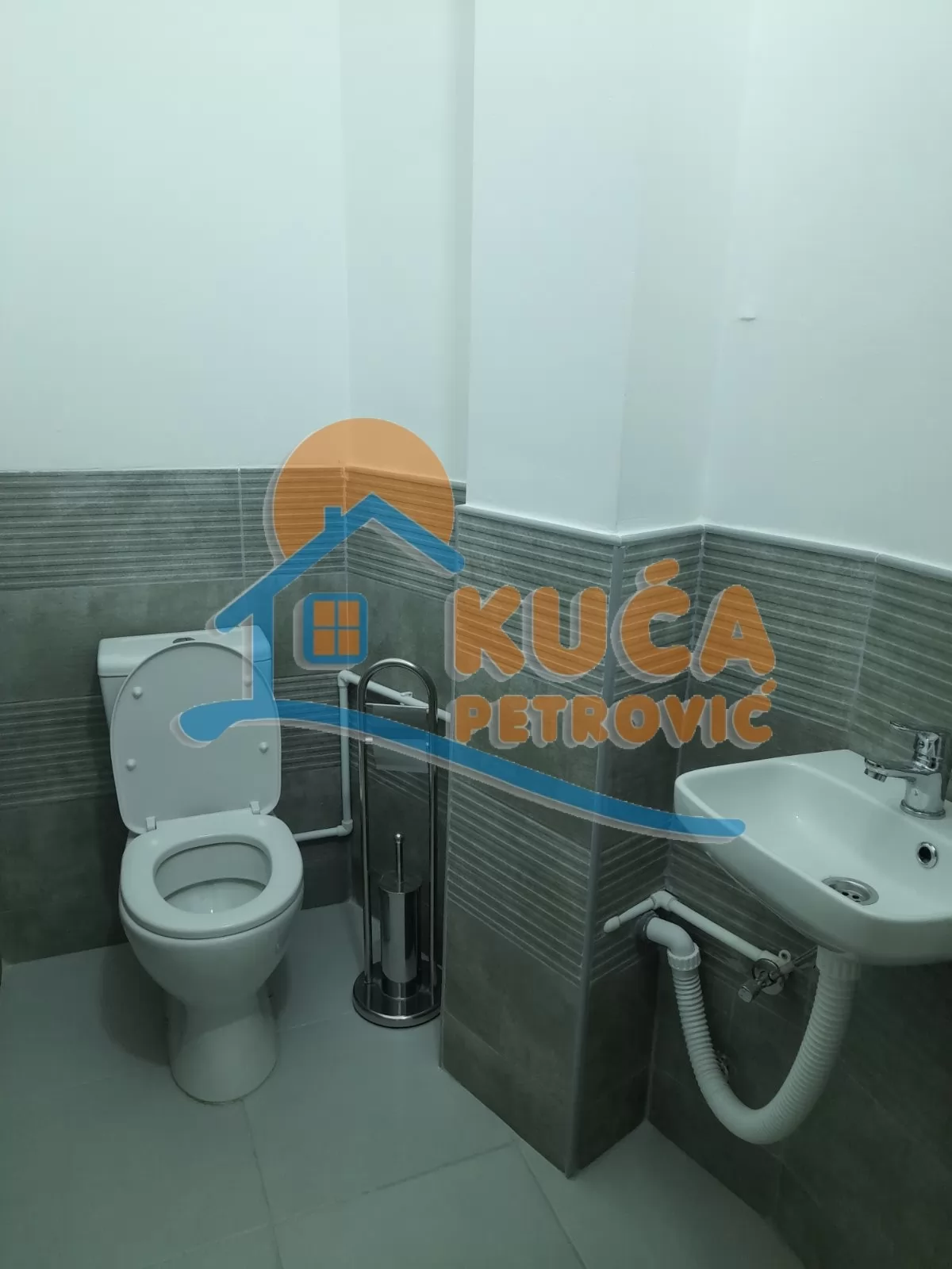 Trosoban stan, 85 m2, Centar, Generala Milojka Lešjanina ID: i-08099 21