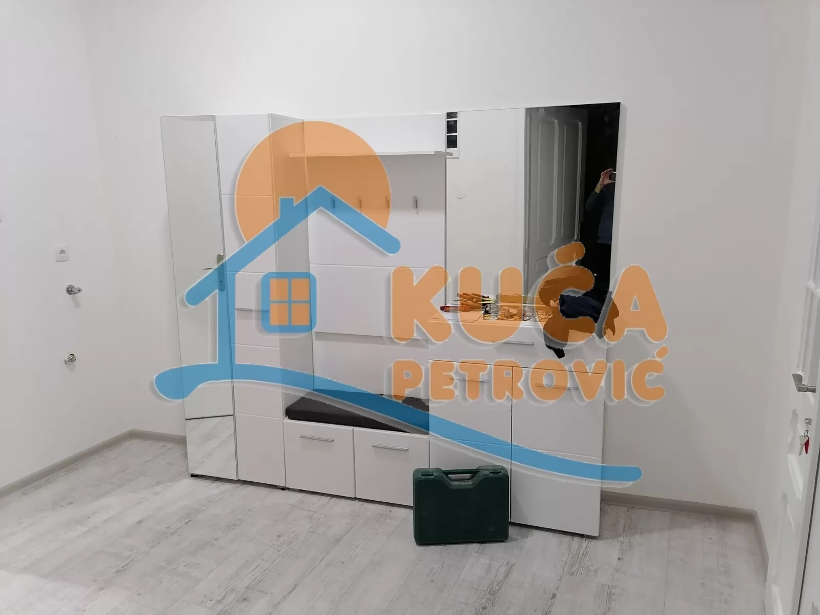 Trosoban stan, 85 m2, Centar, Generala Milojka Lešjanina ID: i-08099 24